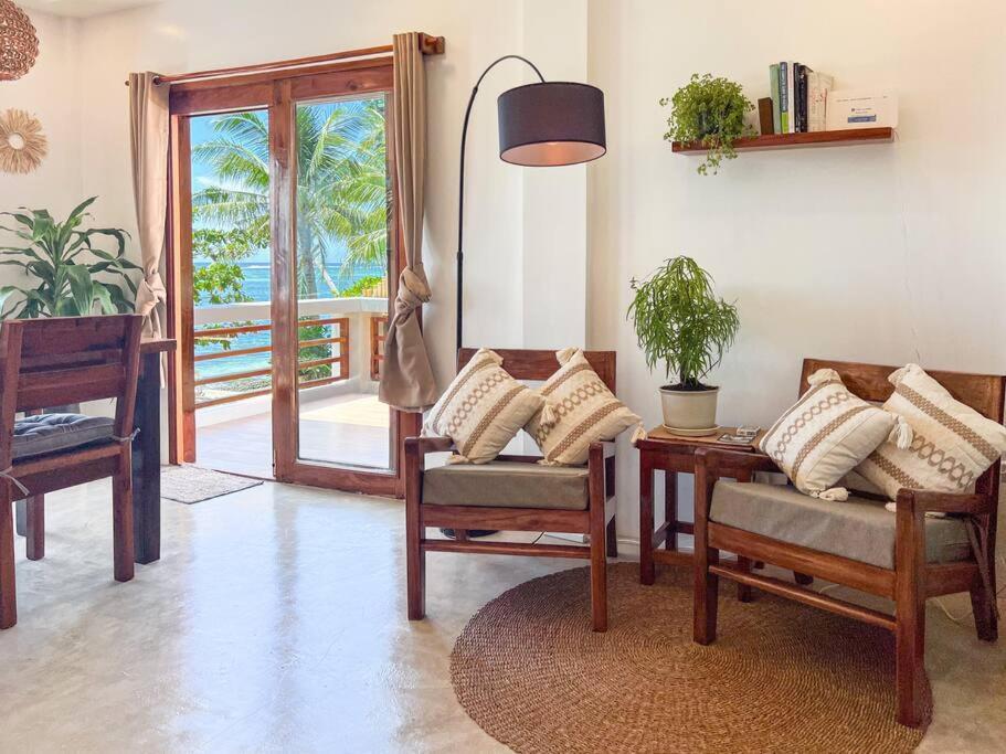 Beachfront Casa Del Mar Siargao - 2Br Apartment General Luna  Exterior photo